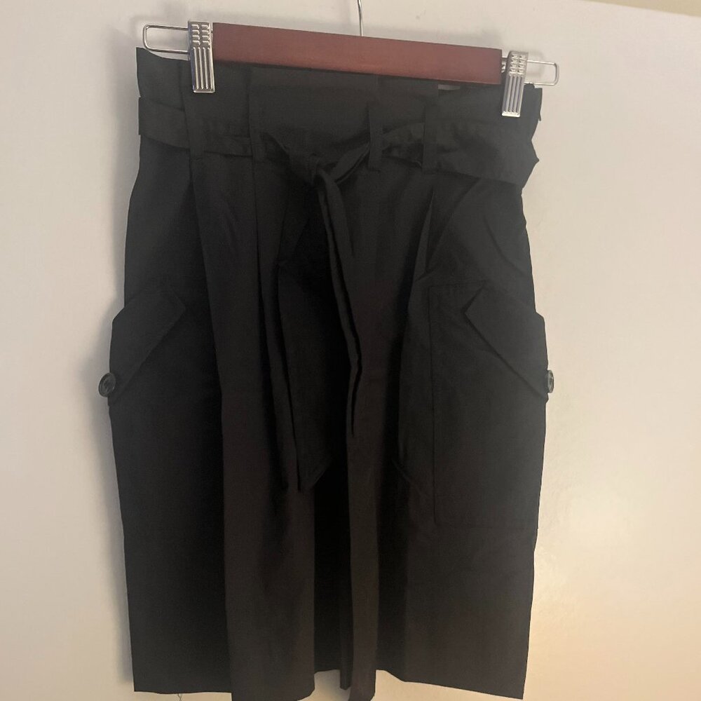 H&M Women's Size 2 Black Skirt - NWT